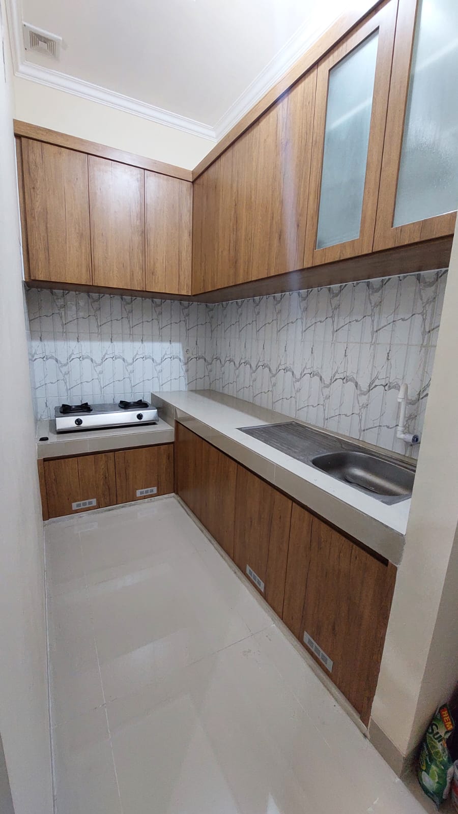 Kitchen Set L-Shape Compact