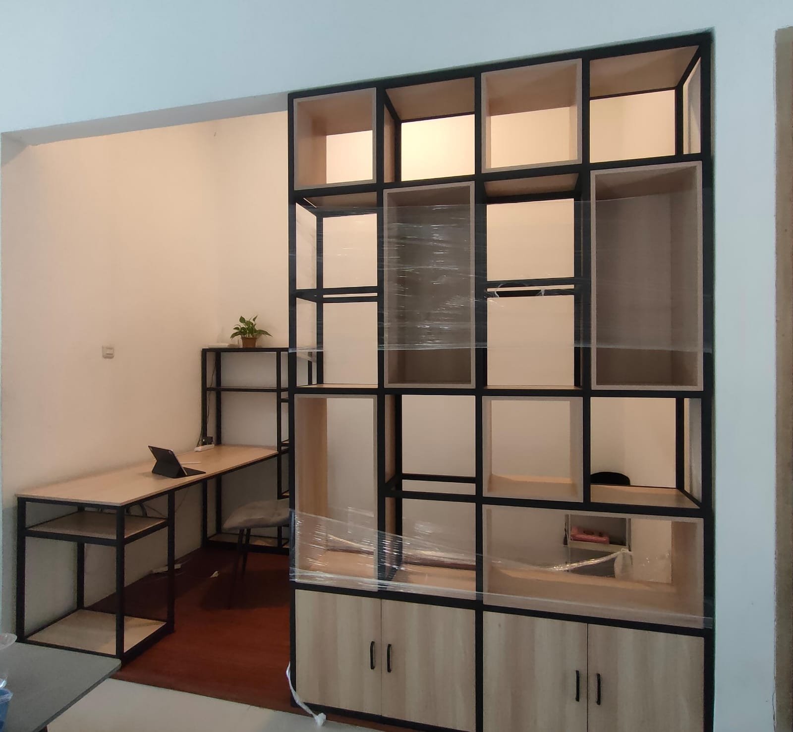 Rak Display & Storage Pajangan
